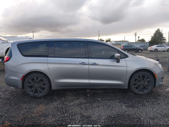 Chrysler Pacifica Touring 2020 2C4RC1FG8LR150392 Image 14