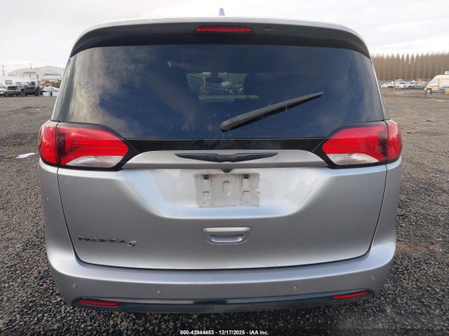 Chrysler Pacifica Touring 2020 2C4RC1FG8LR150392 Image 17