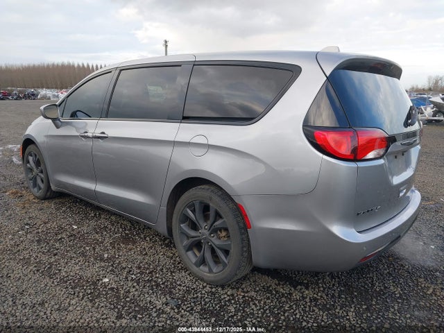 Chrysler Pacifica Touring 2020 2C4RC1FG8LR150392 Image 3