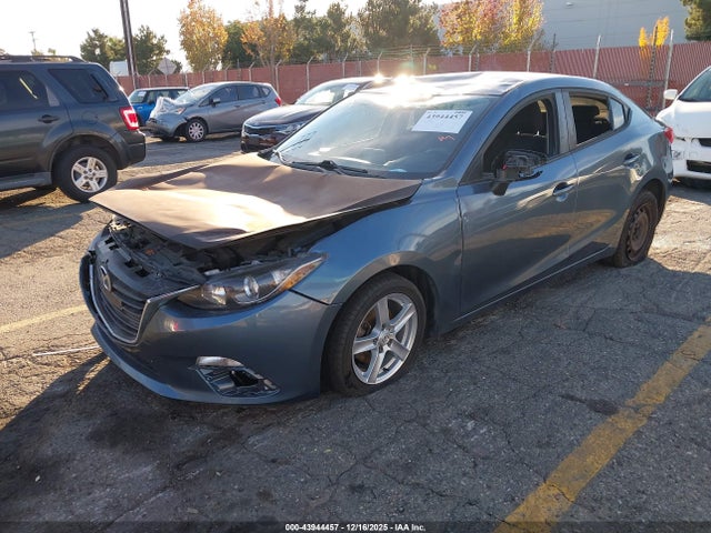 3MZBM1U70FM216198 Mazda Mazda3 I Sport