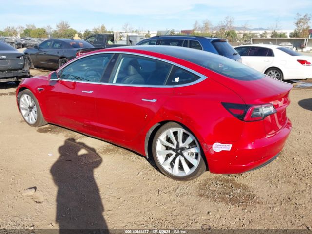 2018 TESLA MODEL 3 5YJ3E1EA1JF126182 Photo 2