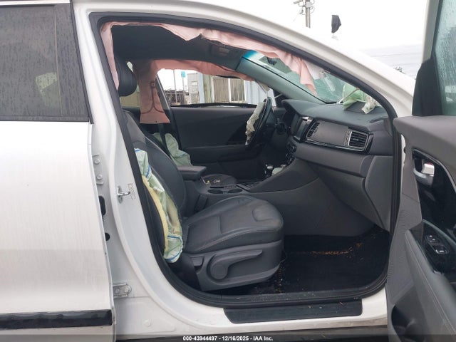 KNDCC3LC7H5072128 KIA NIRO EX