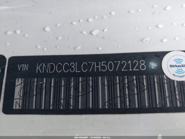 KNDCC3LC7H5072128 KIA NIRO EX