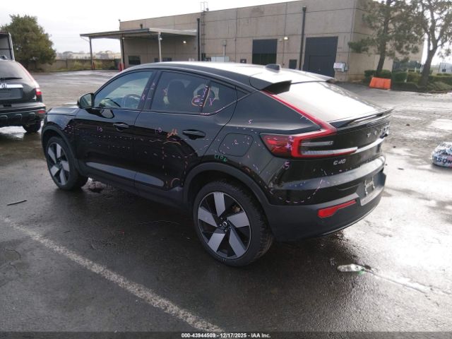 2023 VOLVO C40 RECHARGE PURE ELECTRIC YV4ED3GM8P2063394 Photo 2