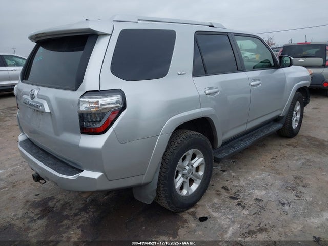 2015 TOYOTA 4RUNNER JTEBU5JR1F5239801 Photo 3