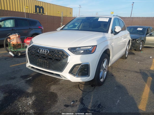 2024 AUDI Q5 WA1G2AFYXR2087817 Photo 1