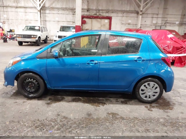VNKKTUD39HA079208 Toyota YARIS L