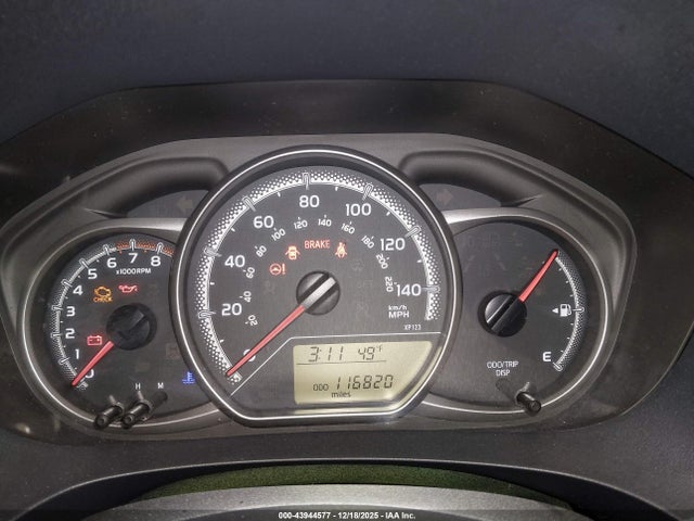 VNKKTUD39HA079208 Toyota YARIS L