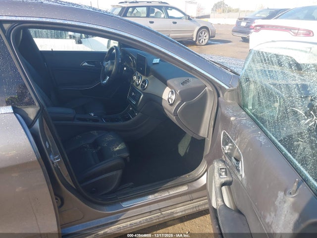 WDDSJ4GB4JN659472 Mercedes-Benz CLA 250 4MATIC