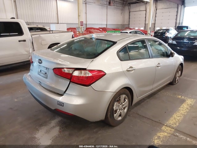 KIA FORTE LX 2015 KNAFX4A63F5313472 Image 4