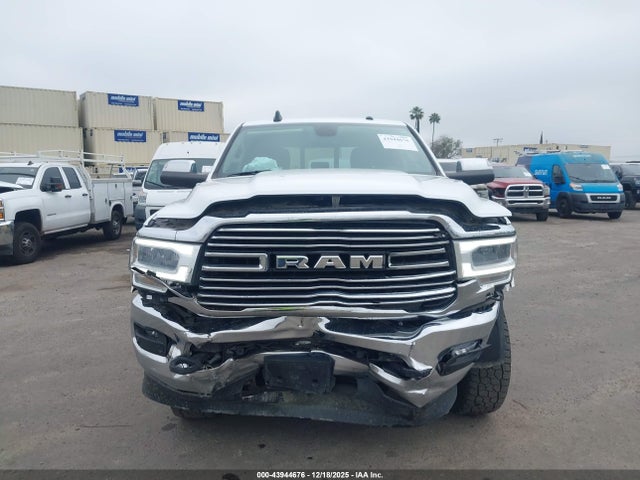 Продажа на аукционе авто 2021 Ram 2500 Laramie  4x4 6'4 Box, vin: 3C6UR5FL6MG676581, номер лота: 43944676