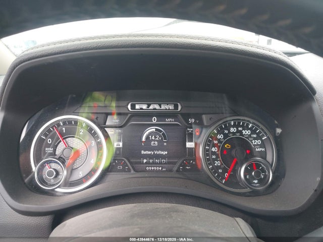 Продажа на аукционе авто 2021 Ram 2500 Laramie  4x4 6'4 Box, vin: 3C6UR5FL6MG676581, номер лота: 43944676