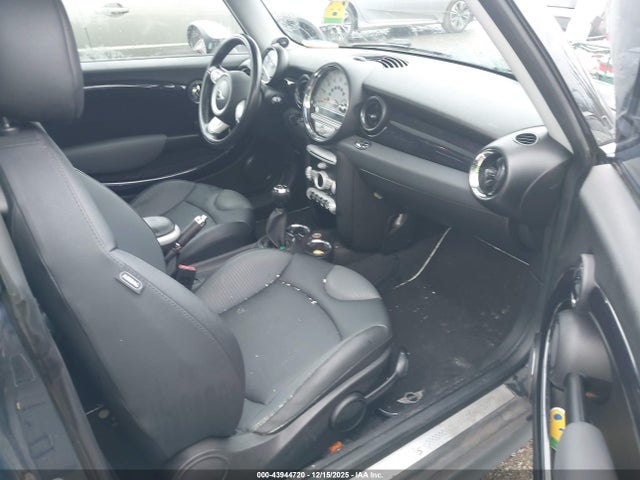 2010 MINI COOPER S WMWMF7C50ATX42301 Photo 4