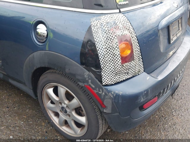 2010 MINI COOPER S WMWMF7C50ATX42301 Photo 5