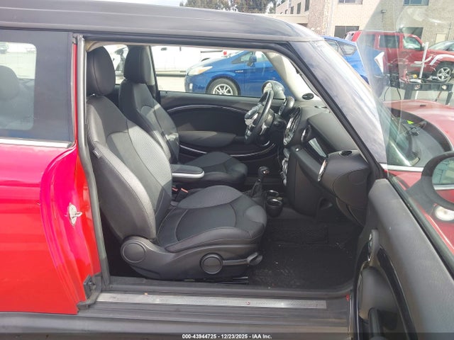 2010 MINI COOPER S CLUBMAN WMWMM3C56ATZ32716 Photo 4