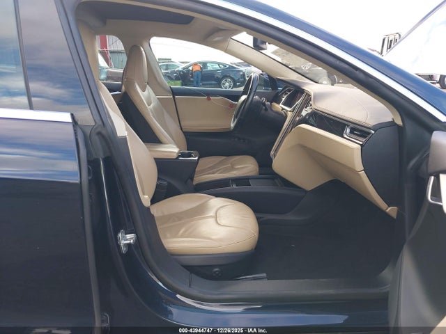 2013 TESLA MODEL S 5YJSA1AG4DFP09769 Photo 4