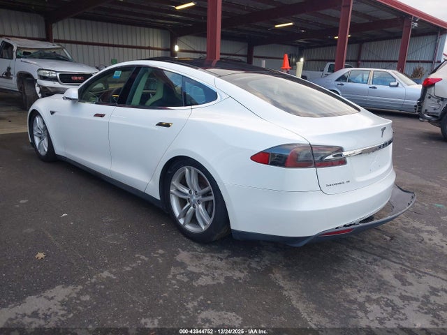 2013 TESLA MODEL S 5YJSA1CN7DFP04531 Photo 2