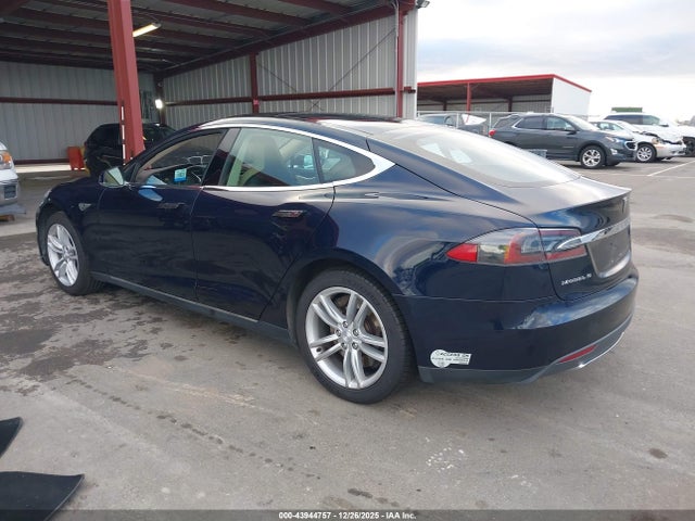 2013 TESLA MODEL S 5YJSA1CN8DFP06062 Photo 2