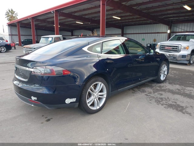 2013 TESLA MODEL S 5YJSA1CN8DFP06062 Photo 3