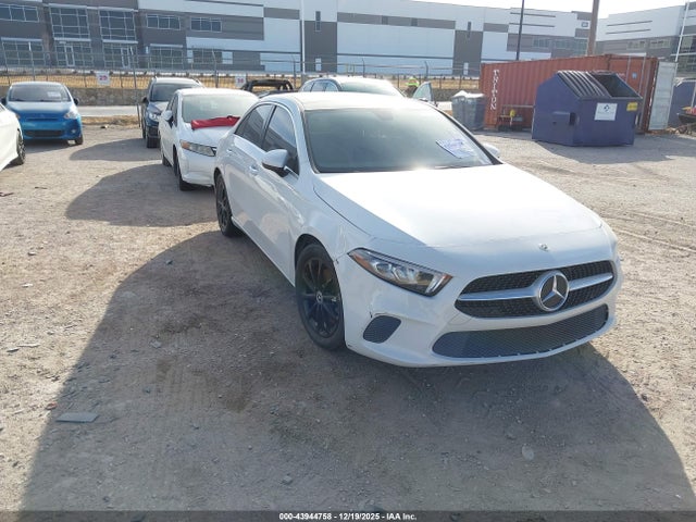 2021 MERCEDES-BENZ A 220 W1K3G4EB7MJ267006