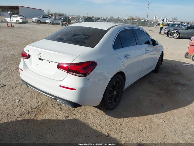 2021 MERCEDES-BENZ A 220 W1K3G4EB7MJ267006 Photo 3