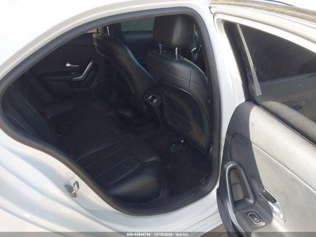 2021 MERCEDES-BENZ A 220 W1K3G4EB7MJ267006 Photo 7