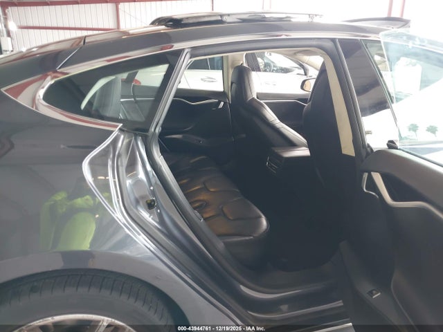 2016 TESLA MODEL S 5YJSA1E25GF121950 Photo 7