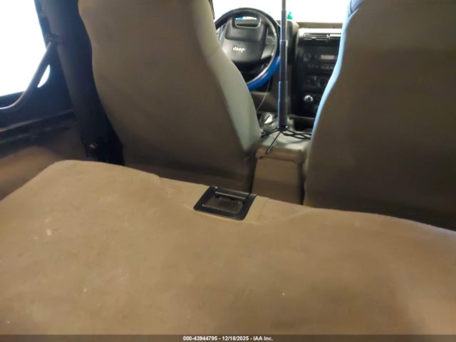 2005 JEEP WRANGLER 1J4FA69S35P302275 Photo 7