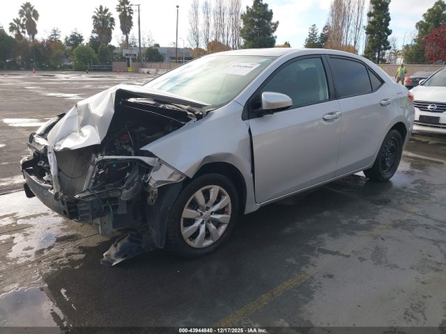 2T1BURHE1JC122567 Toyota COROLLA LE