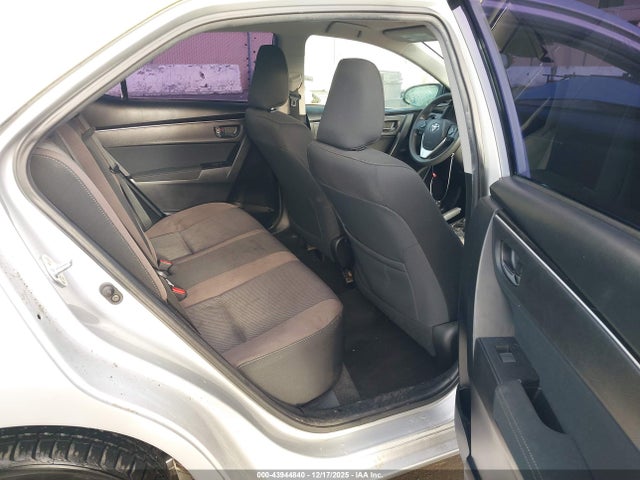 2T1BURHE1JC122567 Toyota COROLLA LE