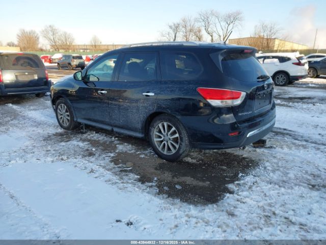 2015 NISSAN PATHFINDER 5N1AR2MN4FC605931 Photo 2