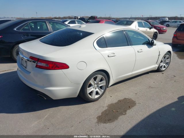 2010 JAGUAR XF SAJWA0FA4AHR53886 Photo 3