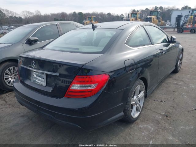 2013 MERCEDES-BENZ C 250 WDDGJ4HB8DG047806 Photo 3