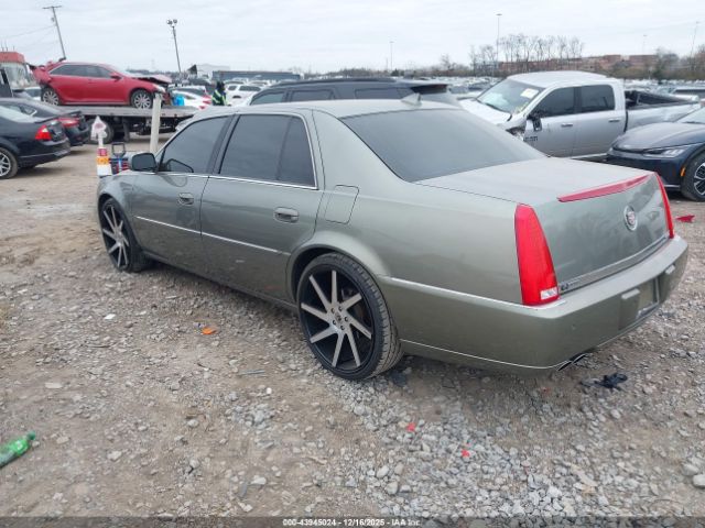 2011 CADILLAC DTS 1G6KH5E69BU116422 Photo 2