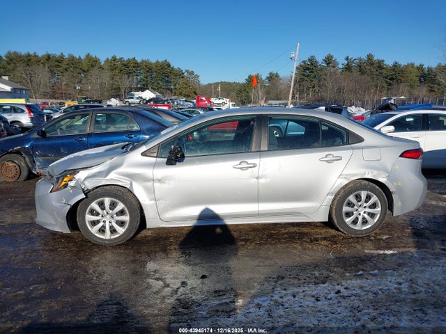 Toyota COROLLA LE 2020 5YFEPRAE1LP082038 Image 14