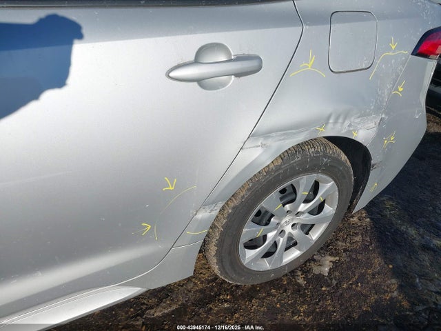 Toyota COROLLA LE 2020 5YFEPRAE1LP082038 Image 18