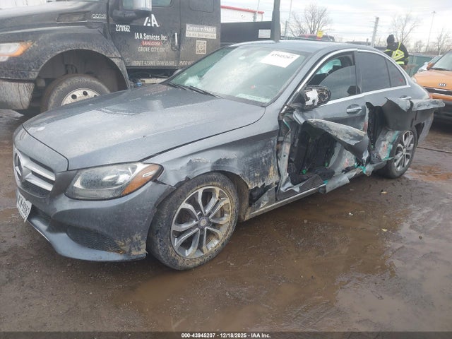 43945207 :رقم المزاد ، 55SWF4JB9HU179392 vin ، 2017 Mercedes-benz C 300 مزاد بيع