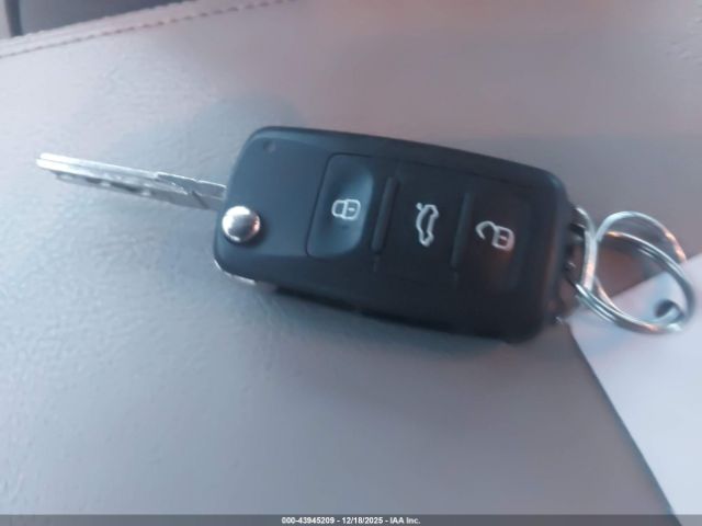 2017 VOLKSWAGEN PASSAT 1VWDT7A37HC059533 Photo 10