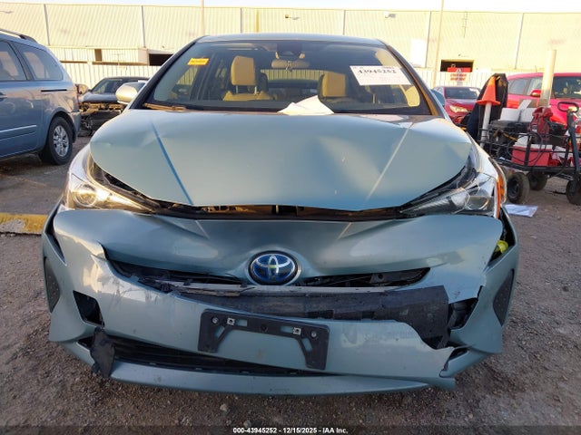 JTDKBRFU7H3041043 Toyota Prius Two