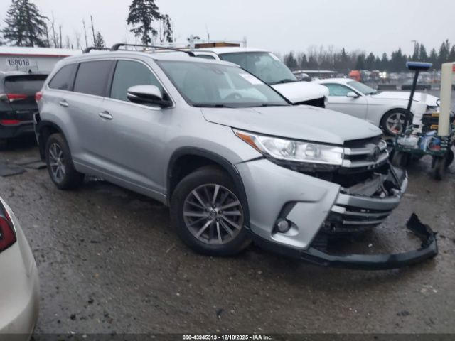 2017 TOYOTA HIGHLANDER 5TDJZRFH7HS512147