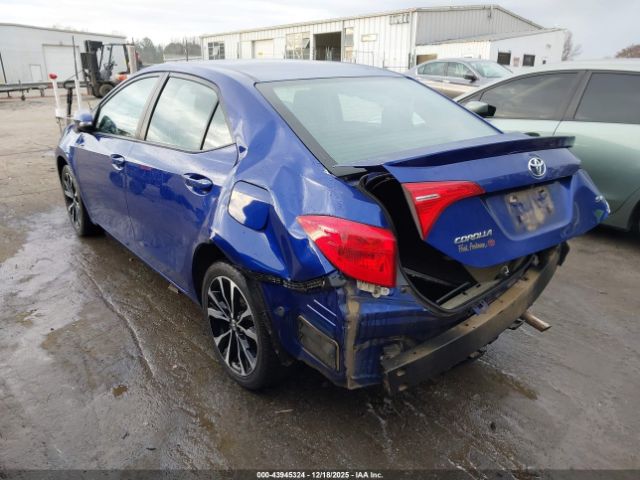 2018 TOYOTA COROLLA 5YFBURHE5JP813570 Photo 2