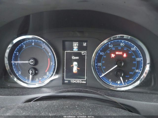 2018 TOYOTA COROLLA 5YFBURHE5JP813570 Photo 6