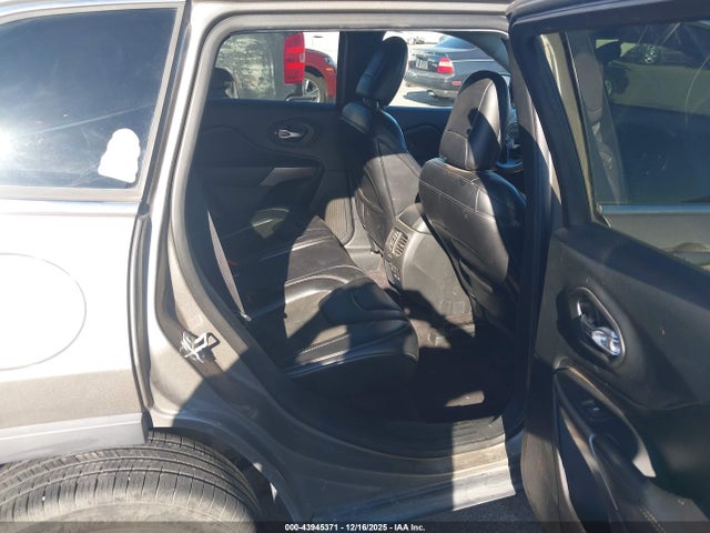 Jeep Cherokee Latitude Plus Fwd 2019 1C4PJLLB4KD226032 Image 8