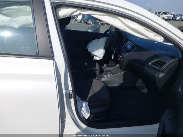 43945388 :رقم المزاد ، 3KPC24A65LE126416 vin ، 2020 Hyundai Accent Se مزاد بيع