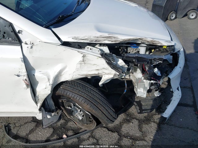 43945388 :رقم المزاد ، 3KPC24A65LE126416 vin ، 2020 Hyundai Accent Se مزاد بيع