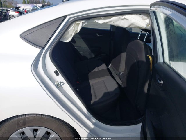 43945388 :رقم المزاد ، 3KPC24A65LE126416 vin ، 2020 Hyundai Accent Se مزاد بيع