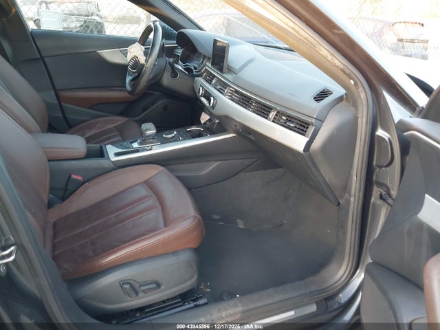 2017 AUDI A4 WAUGMAF40HN069155 Photo 4