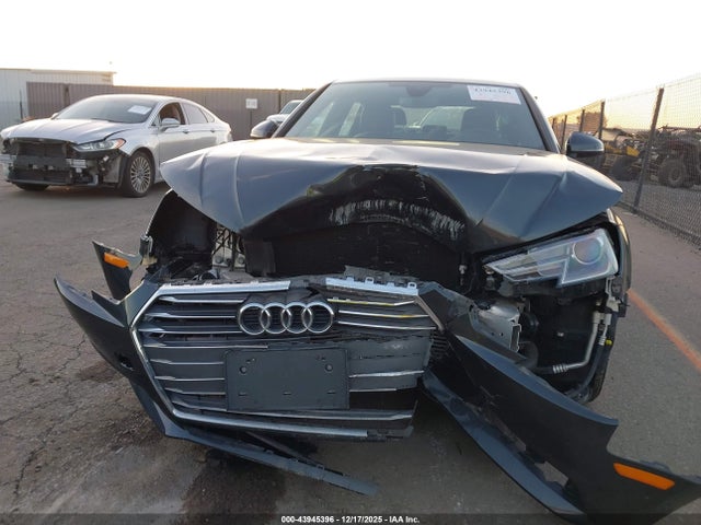 2017 AUDI A4 WAUGMAF40HN069155 Photo 5