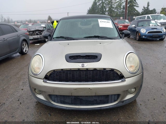 2009 MINI COOPER S WMWMF73519TW83805 Photo 5