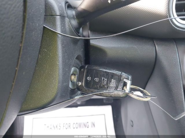 2019 HYUNDAI KONA KM8K12AA3KU220815 Photo 10